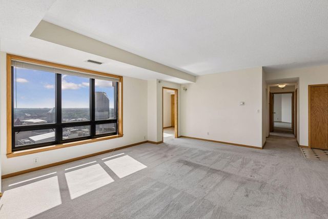 168 6th Street E 3801, Saint Paul, MN 55101