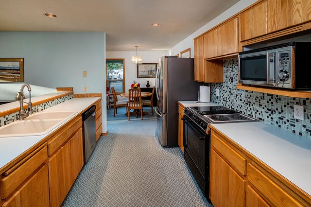 55625 Big River Drive, Bend, OR 97707