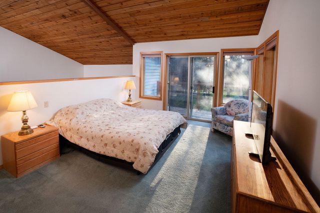 55625 Big River Drive, Bend, OR 97707