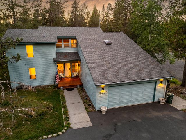 55625 Big River Drive, Bend, OR 97707
