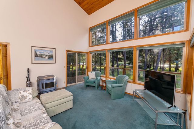 55625 Big River Drive, Bend, OR 97707