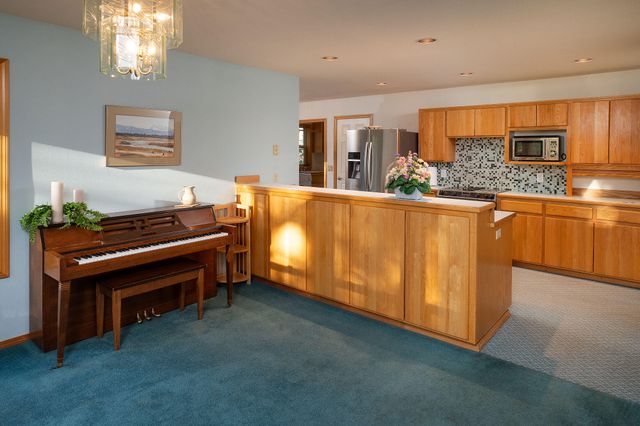 55625 Big River Drive, Bend, OR 97707