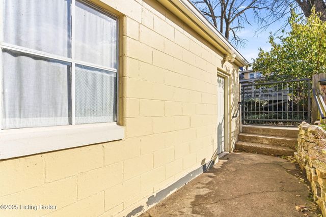 2019 Bonnycastle Ave, Louisville, KY 40205