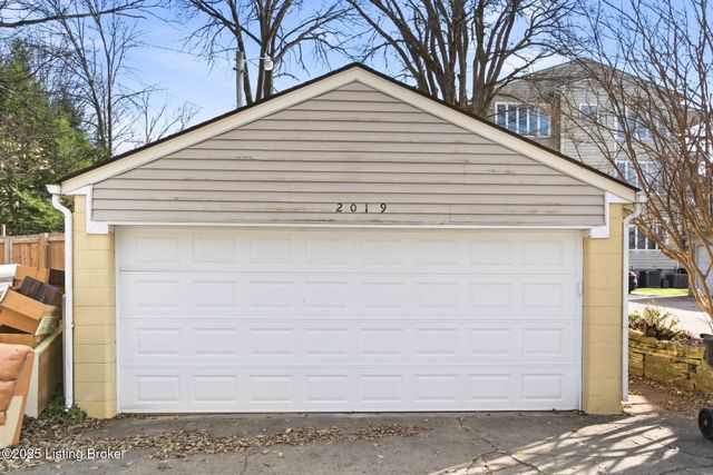 2019 Bonnycastle Ave, Louisville, KY 40205