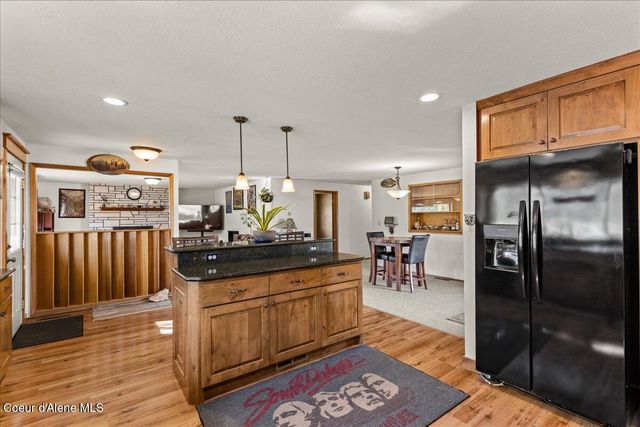 202 Country Club Ln, Pinehurst, ID 83850