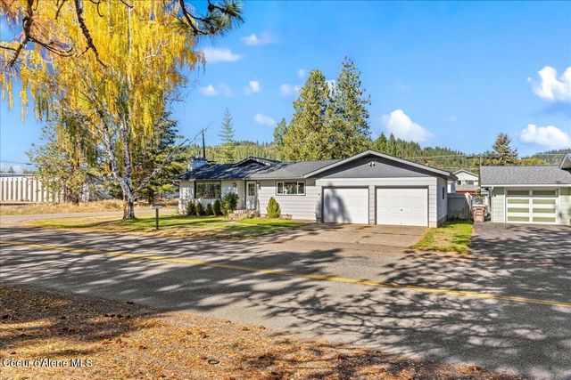 202 Country Club Ln, Pinehurst, ID 83850