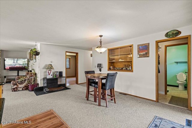 202 Country Club Ln, Pinehurst, ID 83850