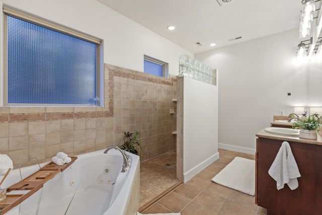 10309 N Lookout View Ln, Newman Lake, WA 99025