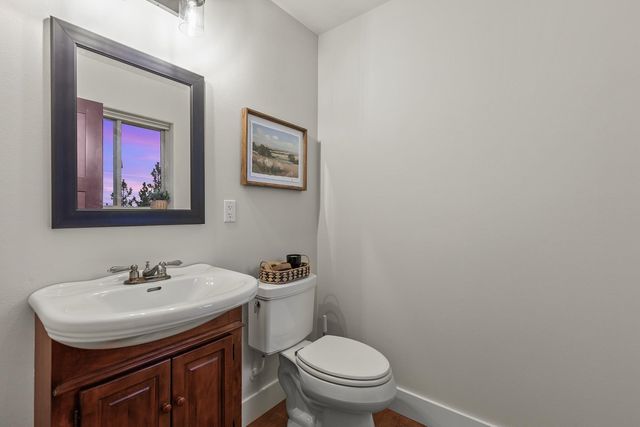 10309 N Lookout View Ln, Newman Lake, WA 99025