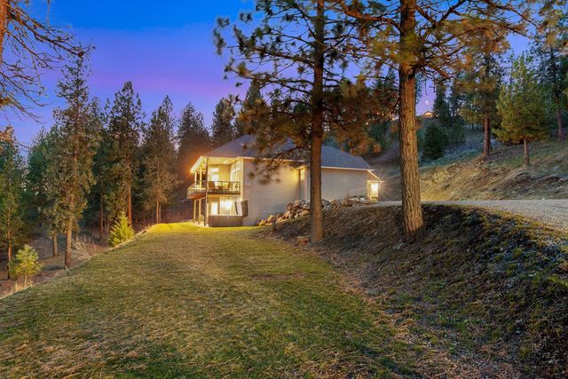 10309 N Lookout View Ln, Newman Lake, WA 99025