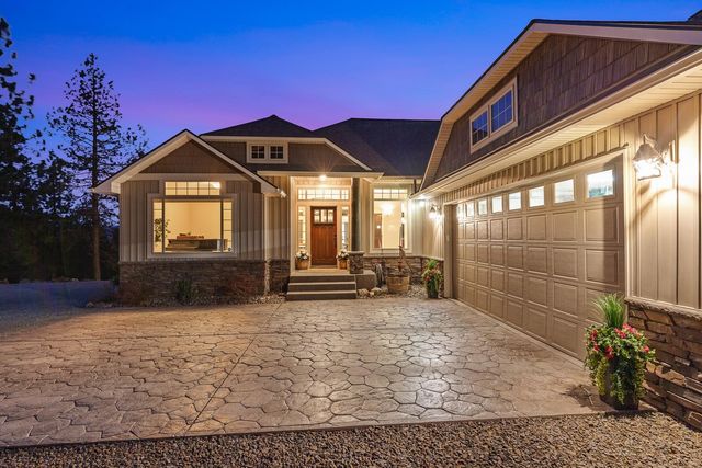 10309 N Lookout View Ln, Newman Lake, WA 99025