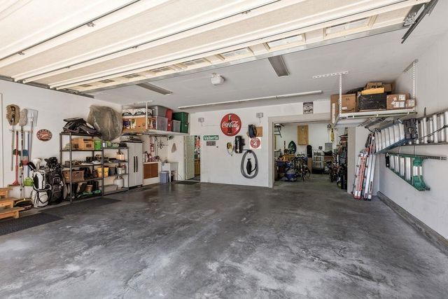 10309 N Lookout View Ln, Newman Lake, WA 99025