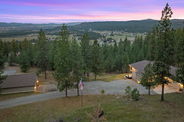 10309 N Lookout View Ln, Newman Lake, WA 99025
