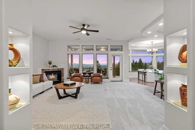 10309 N Lookout View Ln, Newman Lake, WA 99025