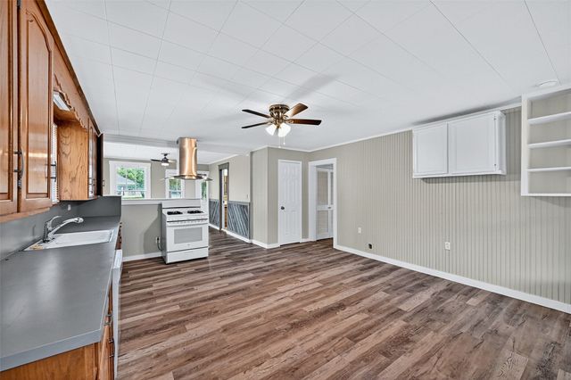 300 W Moore Street, Sherman, TX 75090