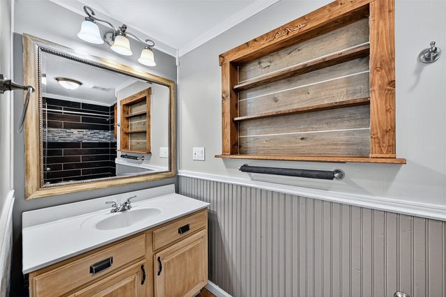 300 W Moore Street, Sherman, TX 75090