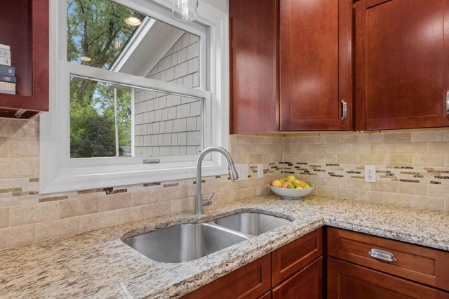 4817 Rutledge Avenue, Edina, MN 55436