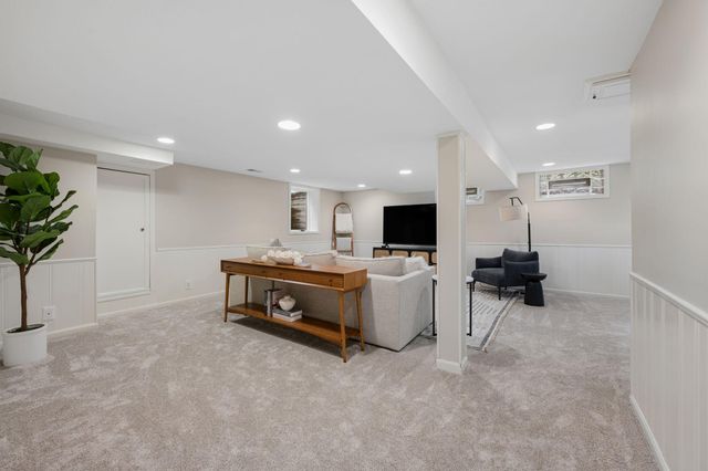 4817 Rutledge Avenue, Edina, MN 55436