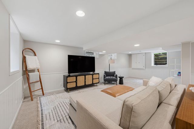 4817 Rutledge Avenue, Edina, MN 55436