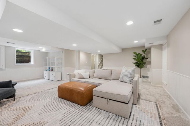 4817 Rutledge Avenue, Edina, MN 55436