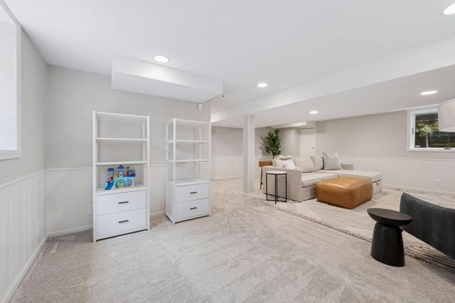 4817 Rutledge Avenue, Edina, MN 55436
