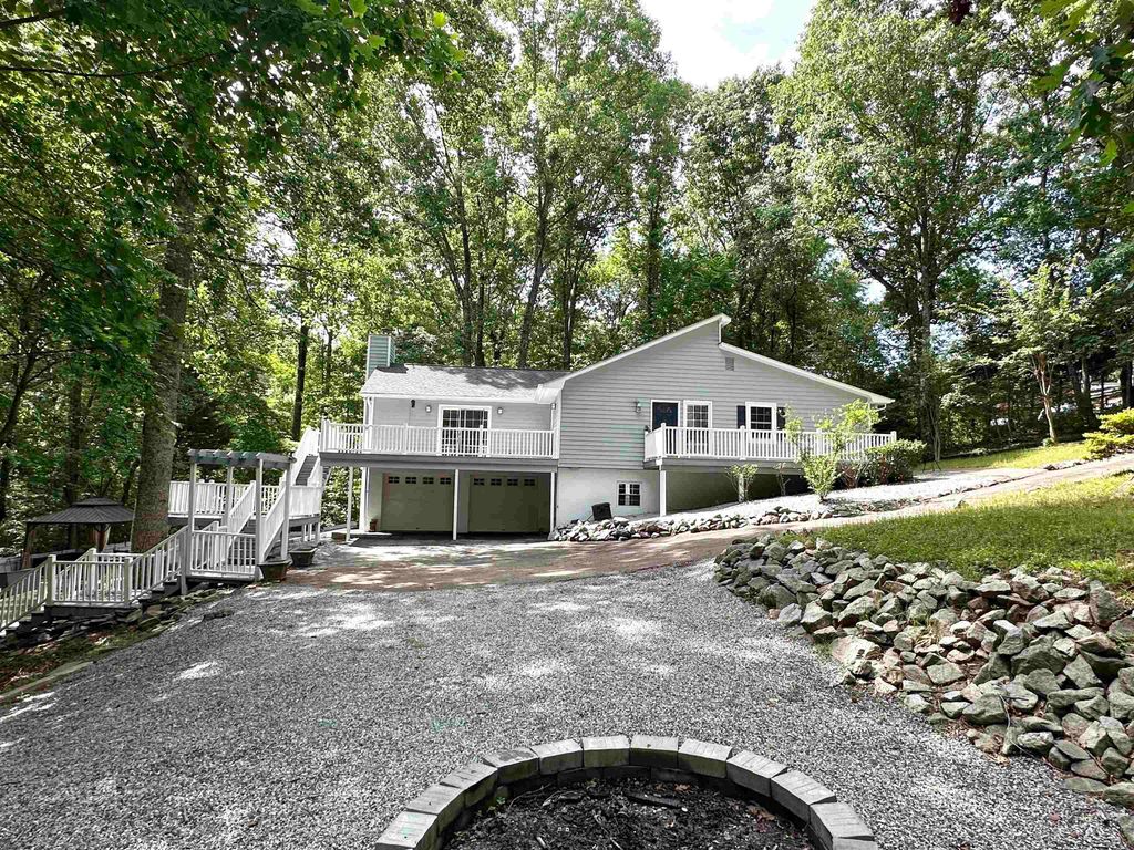 150 Orchard Drive, Inman, SC 29359