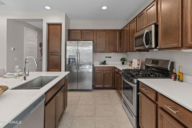 24670 N 171ST Lane, Surprise, AZ 85387