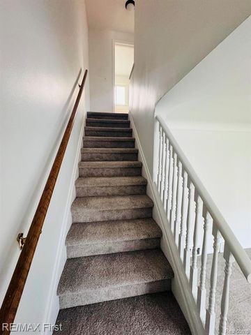 31929 Jefferson, Saint Clair Shores, MI 48082