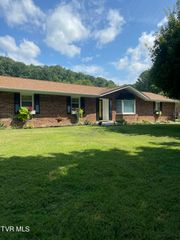 1024 Valleydale Drive, Kingsport, TN 37664