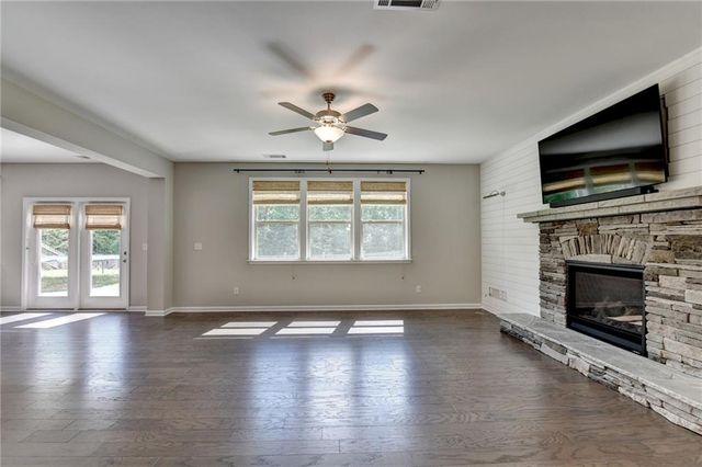 955 Laura Jean Court, Buford, GA 30518