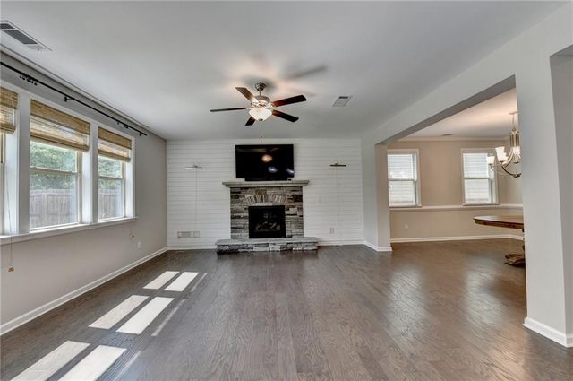 955 Laura Jean Court, Buford, GA 30518
