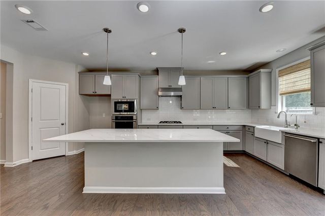 955 Laura Jean Court, Buford, GA 30518