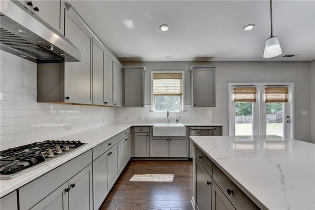 955 Laura Jean Court, Buford, GA 30518