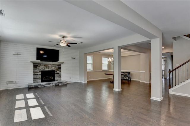 955 Laura Jean Court, Buford, GA 30518