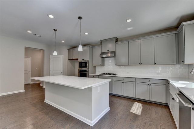 955 Laura Jean Court, Buford, GA 30518