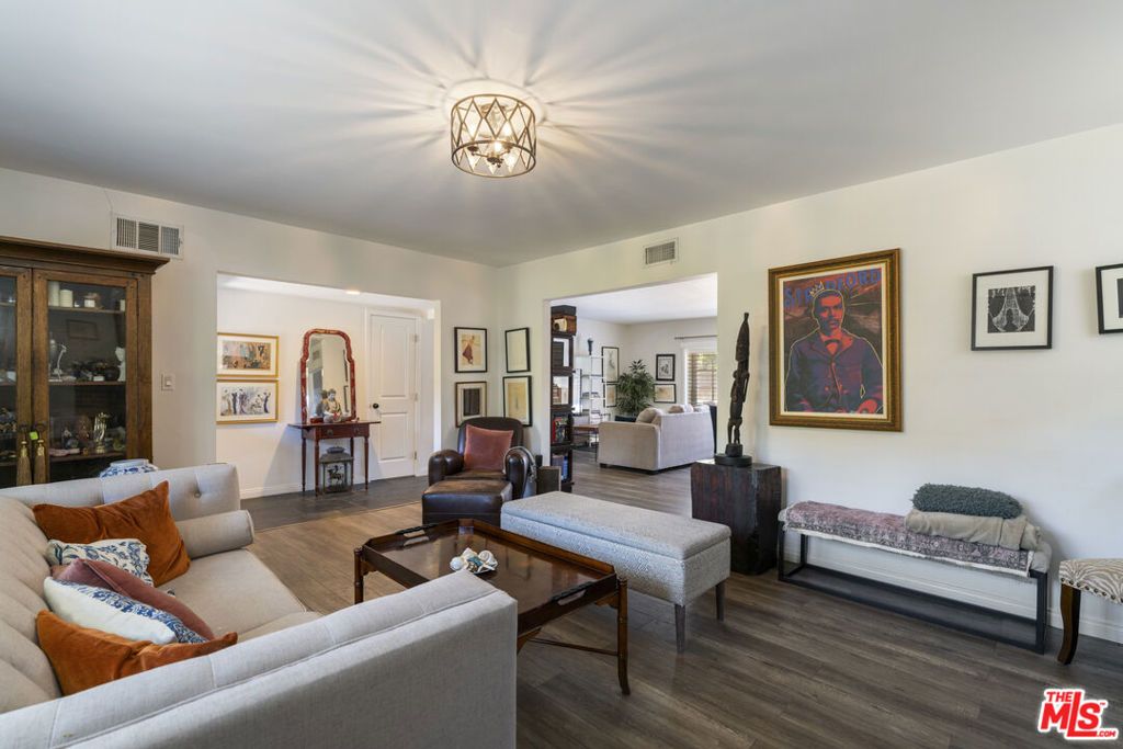 Image 12 of property listing at 5636 Valley Circle Boulevard, Los Angeles, CA 91367