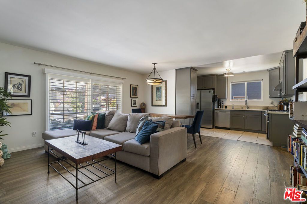 Image 19 of property listing at 5636 Valley Circle Boulevard, Los Angeles, CA 91367