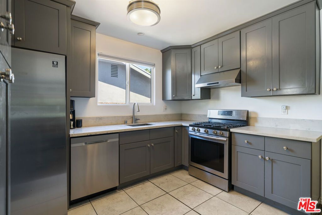 Image 24 of property listing at 5636 Valley Circle Boulevard, Los Angeles, CA 91367