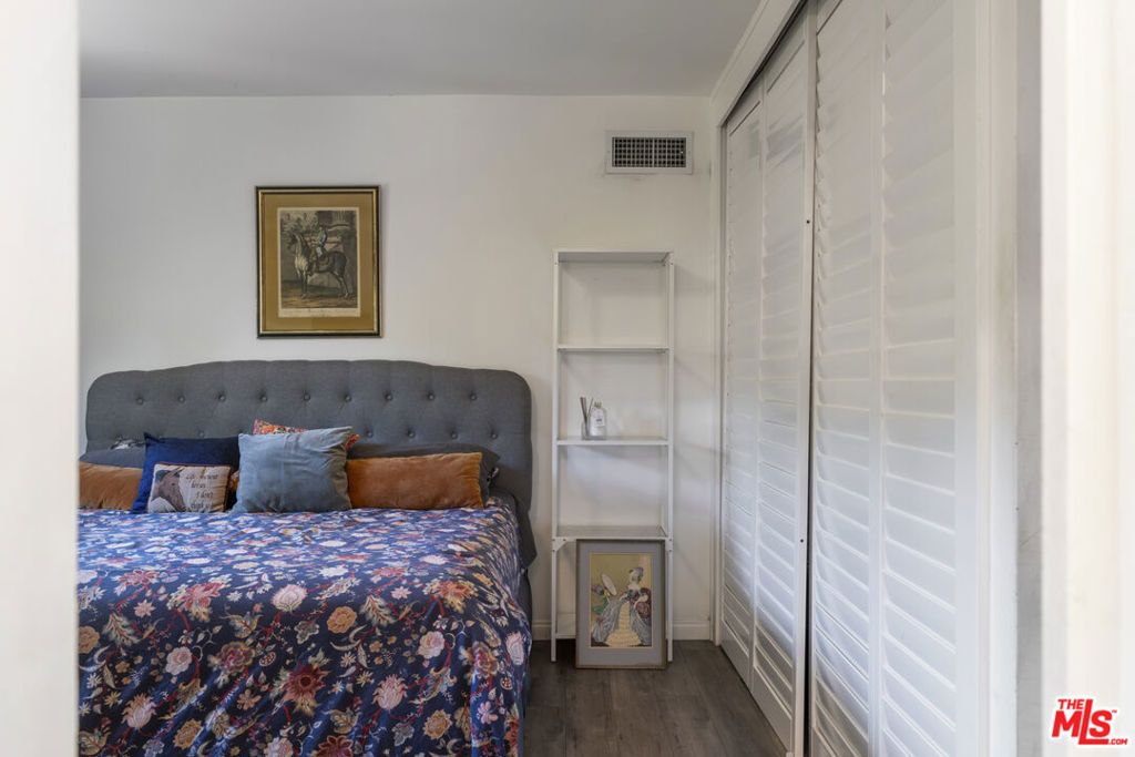 Image 28 of property listing at 5636 Valley Circle Boulevard, Los Angeles, CA 91367