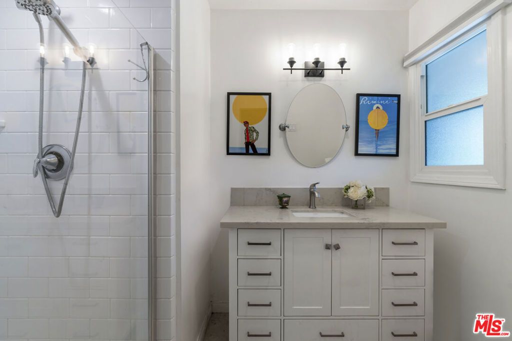 Image 30 of property listing at 5636 Valley Circle Boulevard, Los Angeles, CA 91367