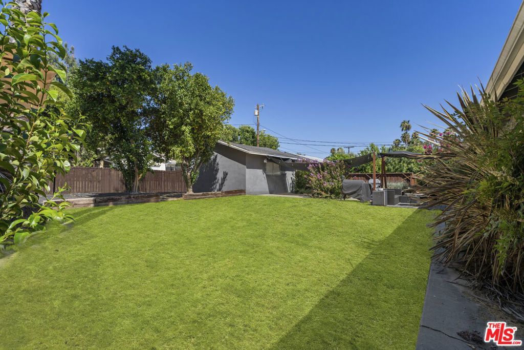 Image 49 of property listing at 5636 Valley Circle Boulevard, Los Angeles, CA 91367