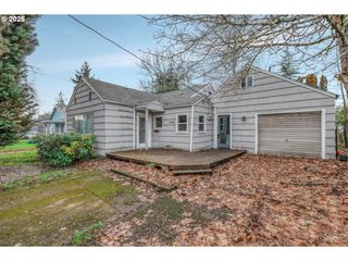 2735 SUMMER St Se, Salem, OR 97302