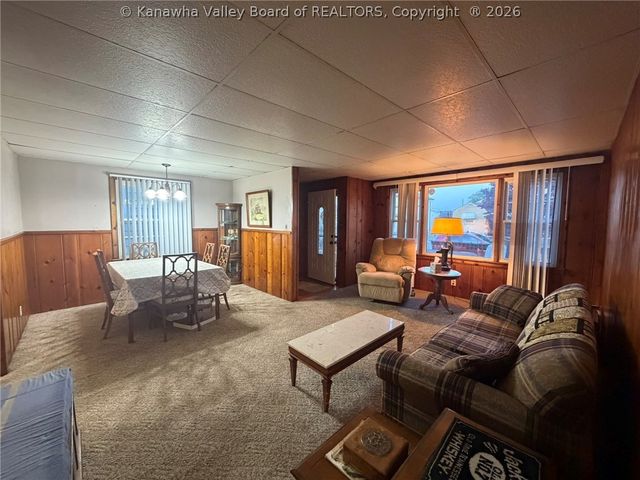 313 21st Street, Dunbar, WV 25064