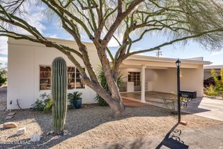 5001 N Crestridge Drive, Tucson, AZ 85718