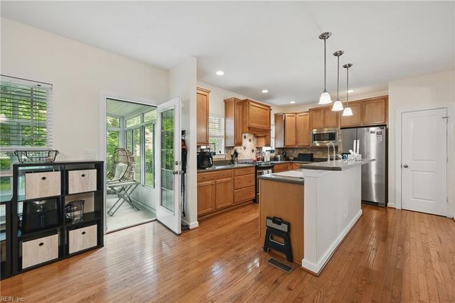 1853 Rockwood DR, Chesapeake, VA 23323