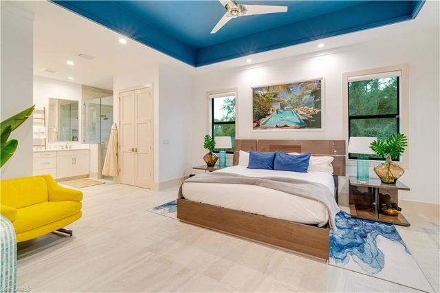 2991 2nd ST NW, Naples, FL 34120