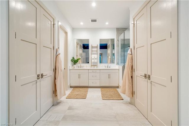 2991 2nd ST NW, Naples, FL 34120