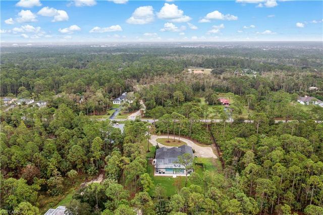 2991 2nd ST NW, Naples, FL 34120