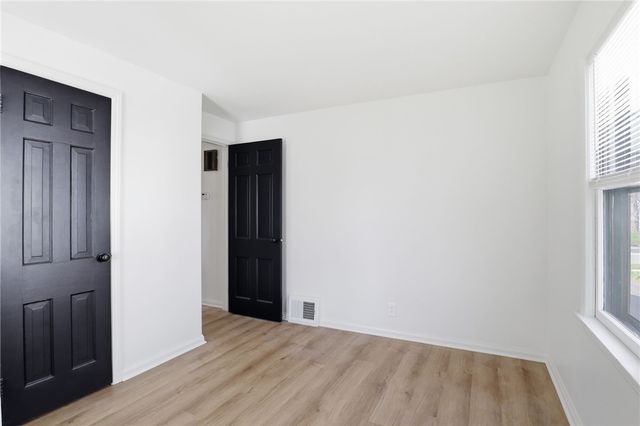 131 Langford Road, Rochester, NY 14615