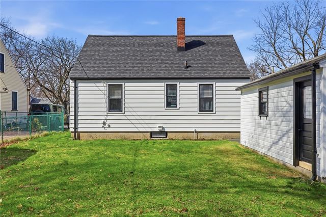 131 Langford Road, Rochester, NY 14615